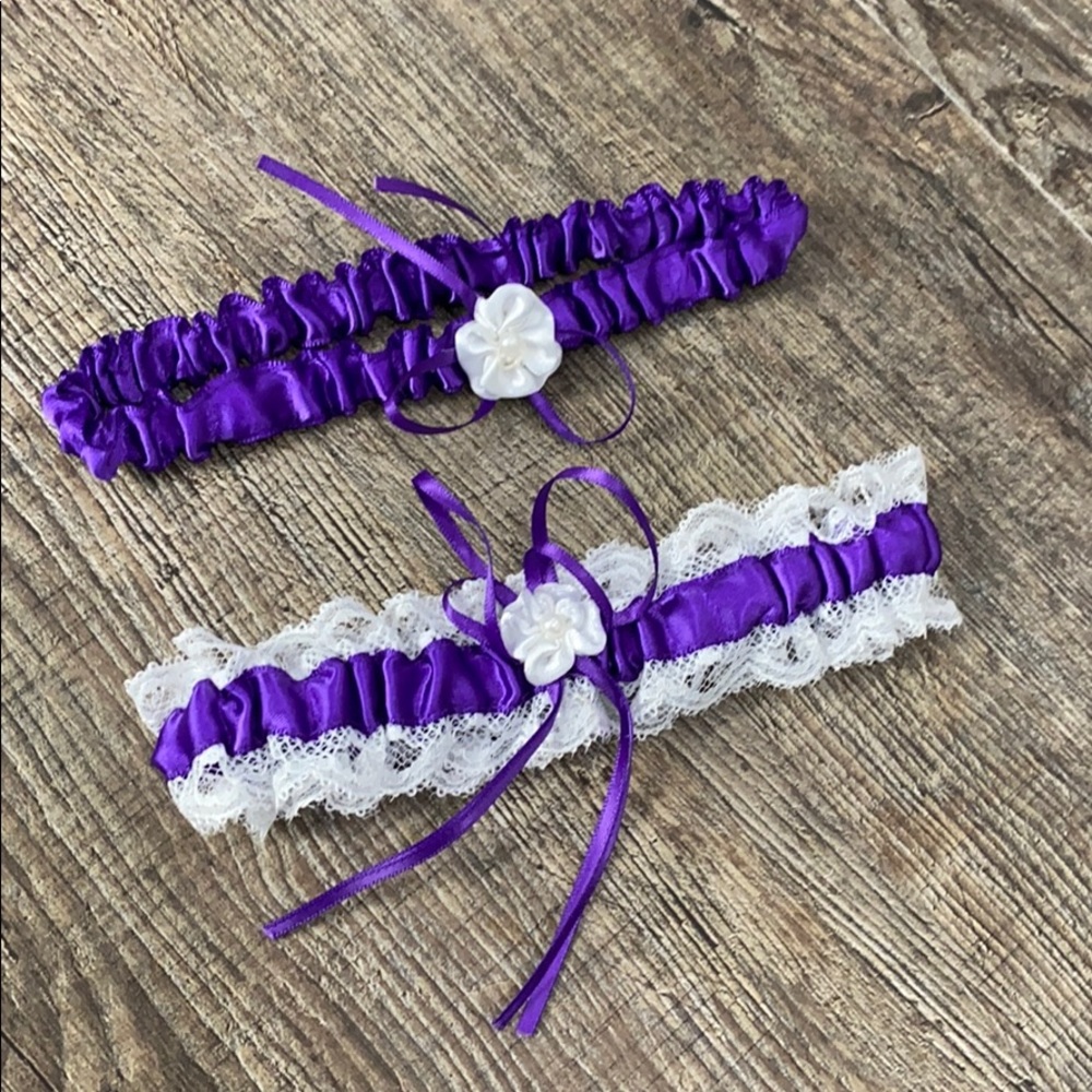 Purple garter
